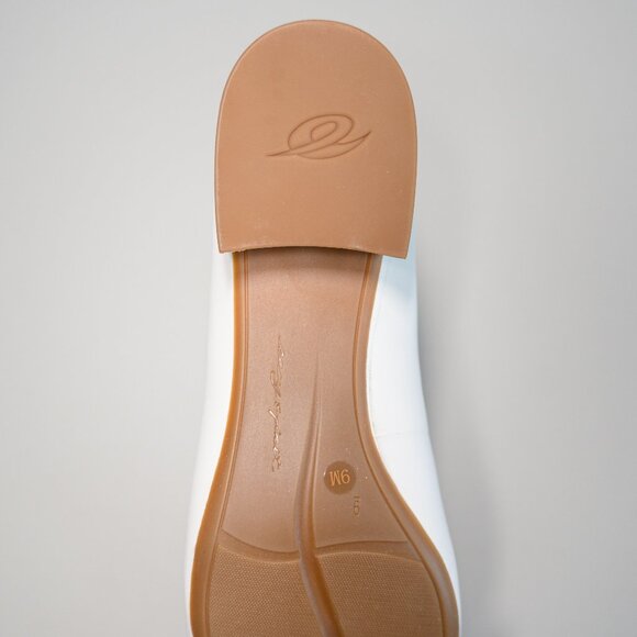 Easy Spirit Caldise Leather Low Heel Dress Shoes in White - Picture 14 of 15